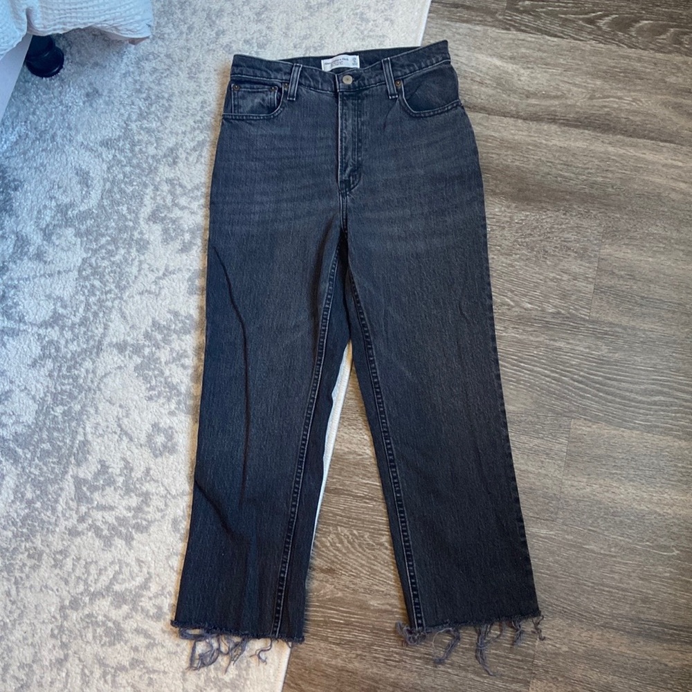 A&F 90’s straight ultra high rise black jeans